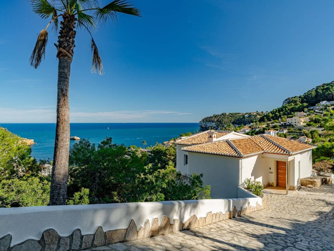 5 bedroom Villa for sale in Javea / Xabia - € 2,395,000 (Ref: 9987212)