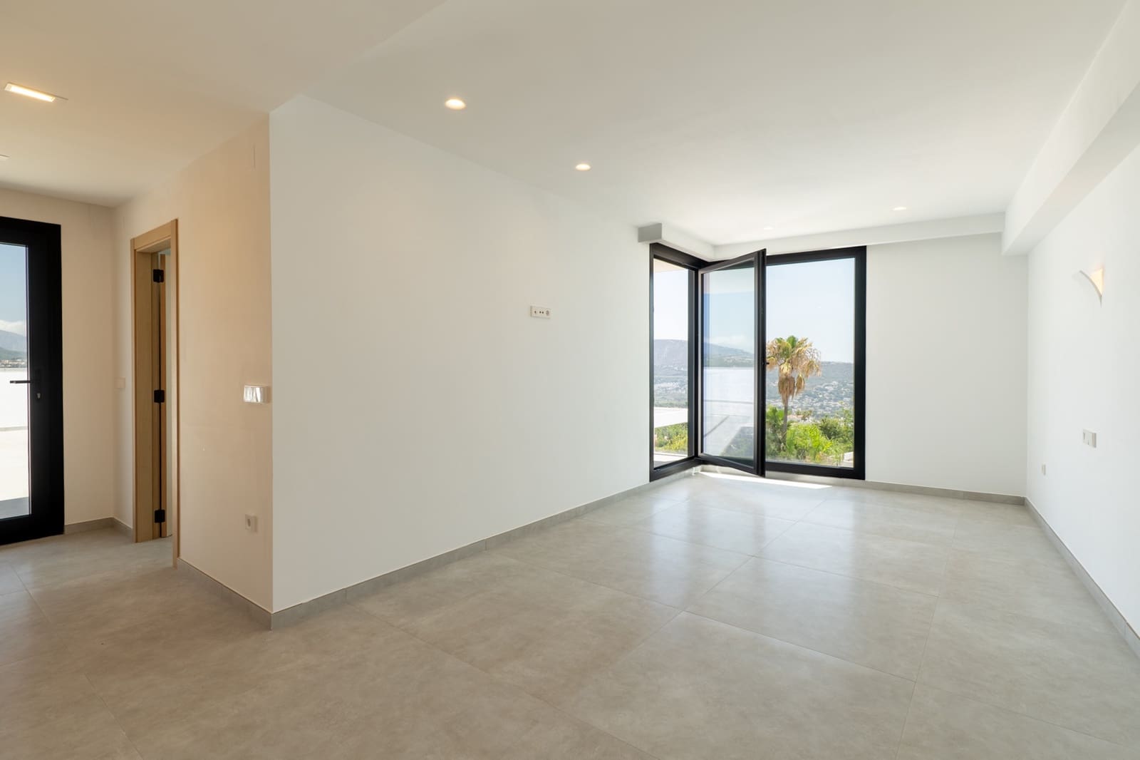 3 soverom Villa til salgs i Moraira med svømmebasseng - € 2 250 000 (Ref: 9987213)