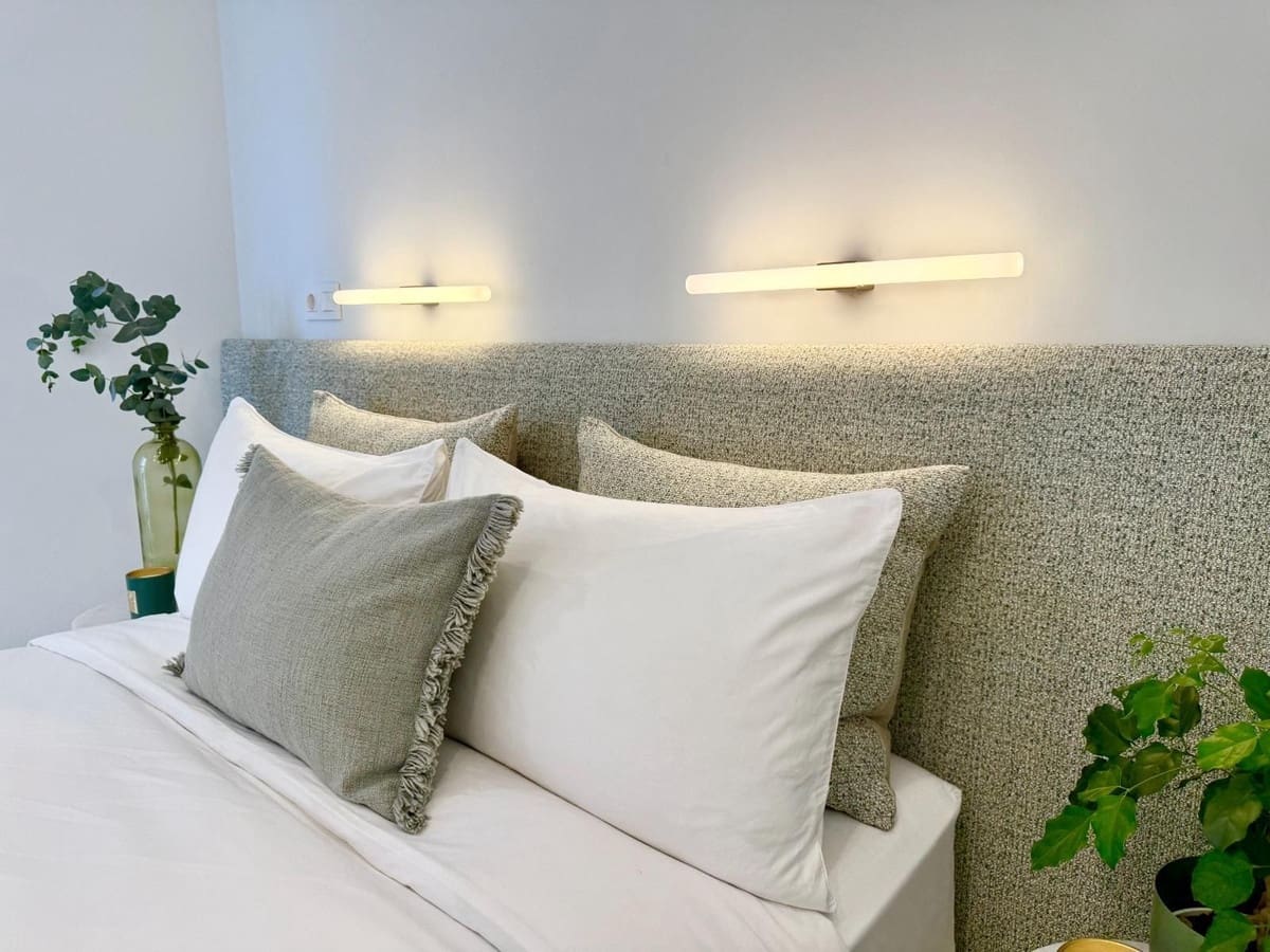 2 slaapkamer Appartement te huur in Malaga stad - € 2.500 (Ref: 10009901)