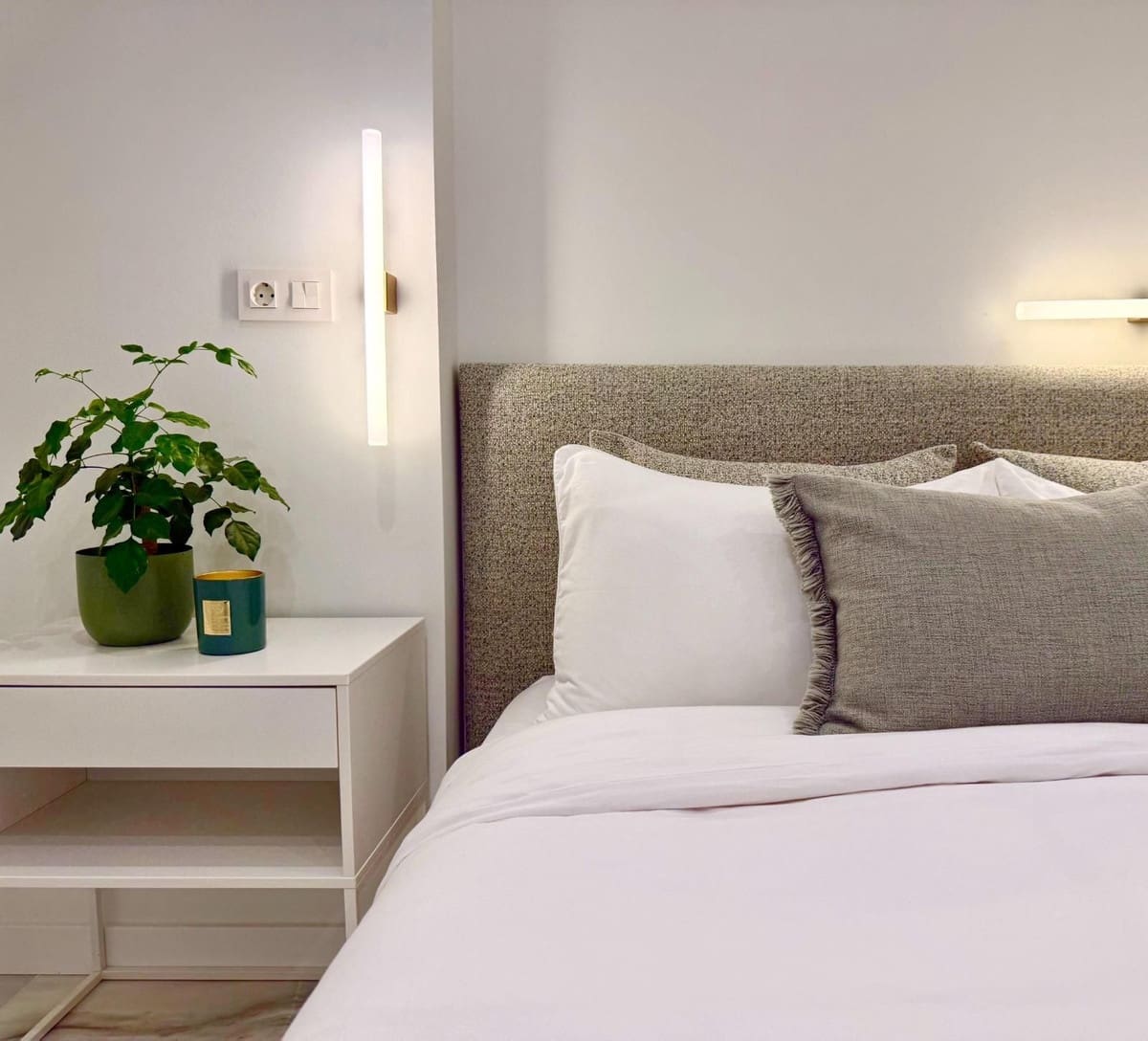 2 slaapkamer Appartement te huur in Malaga stad - € 2.500 (Ref: 10009901)