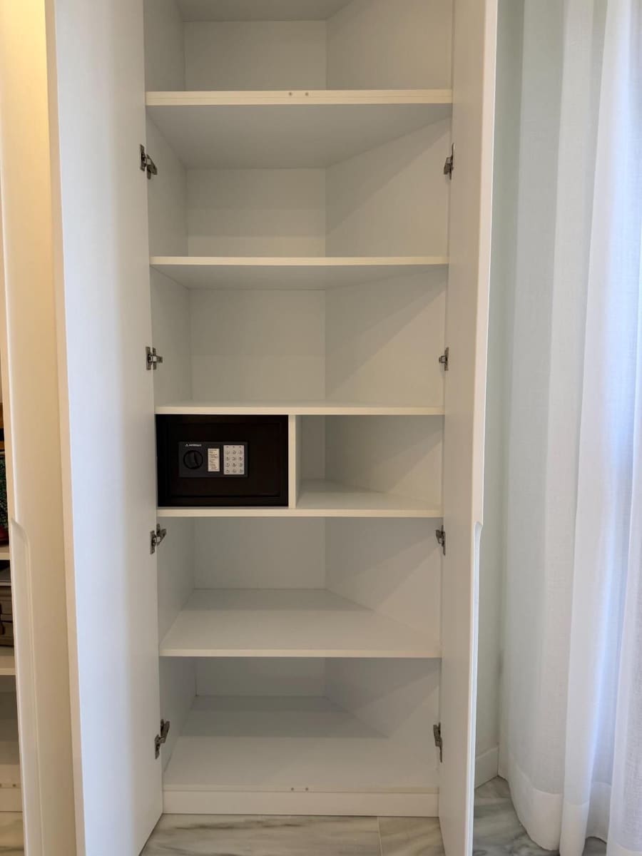 2 slaapkamer Appartement te huur in Malaga stad - € 2.500 (Ref: 10009901)