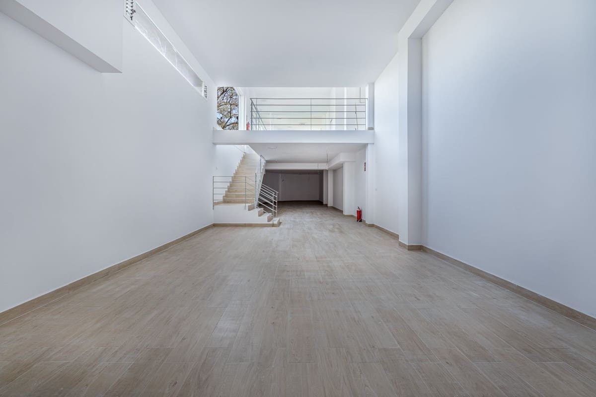 Office for rent in Cancelada - € 2,350 (Ref: 10021669)