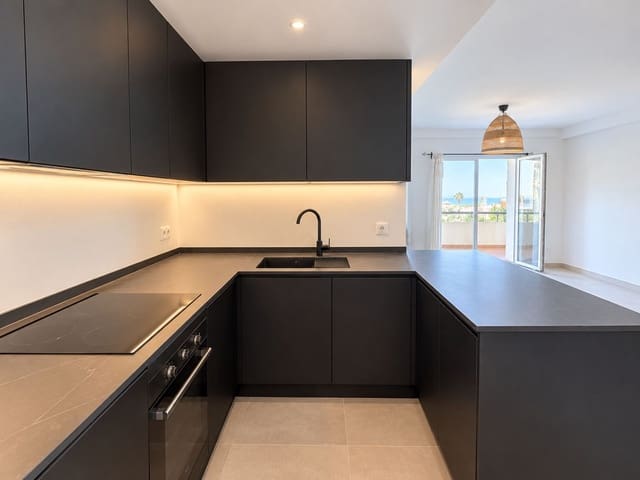 1 soveværelse Lejlighed til leje i Calahonda, Mijas med swimmingpool - € 1.500 (Ref: 10057679)