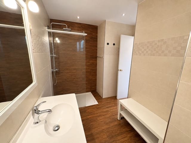 1 soveværelse Lejlighed til leje i Calahonda, Mijas med swimmingpool - € 1.500 (Ref: 10057679)