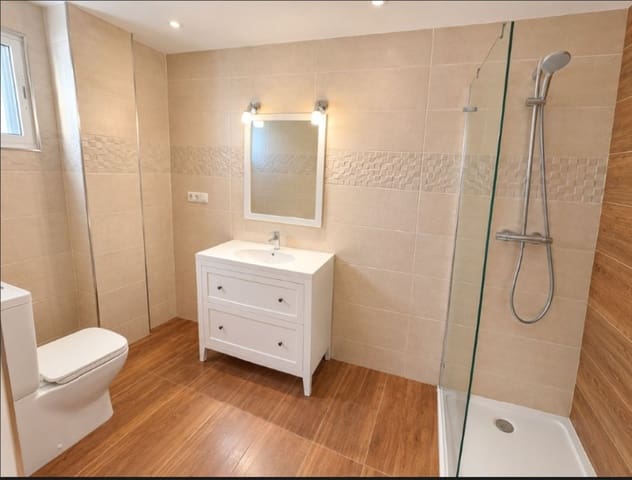 1 soveværelse Lejlighed til leje i Calahonda, Mijas med swimmingpool - € 1.500 (Ref: 10057679)
