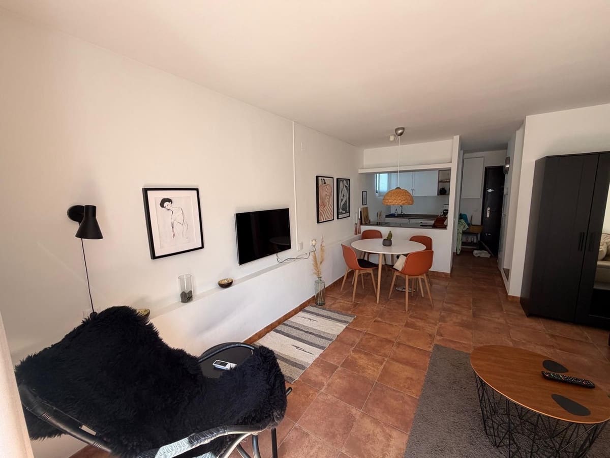 1 sypialnia Apartament do wynajęcia w Mijas z basenem garażem - 1 800 € (Ref: 10073085)