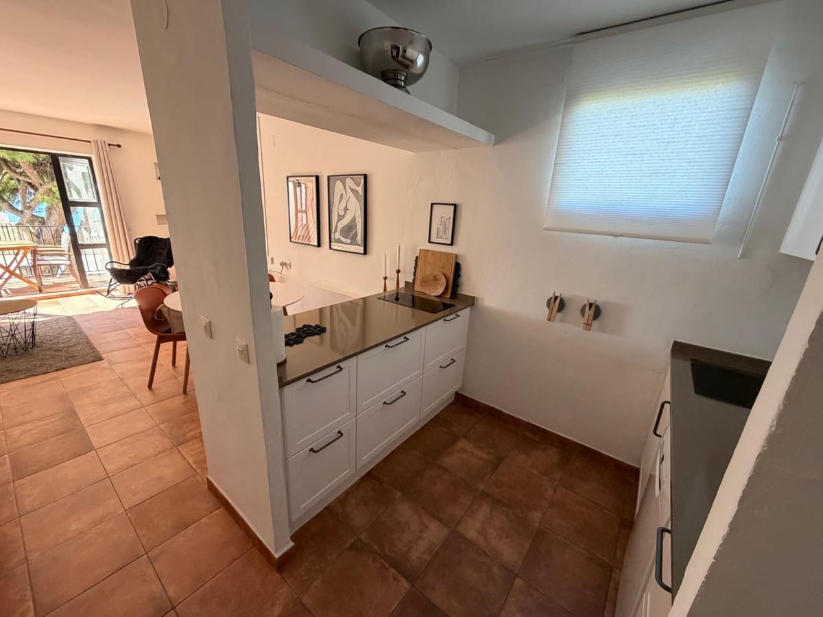 1 sypialnia Apartament do wynajęcia w Mijas z basenem garażem - 1 800 € (Ref: 10073085)