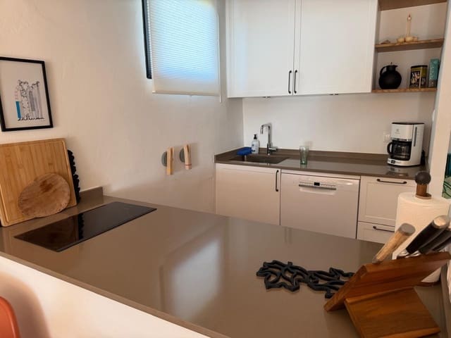 1 sypialnia Apartament do wynajęcia w Mijas z basenem garażem - 1 800 € (Ref: 10073085)