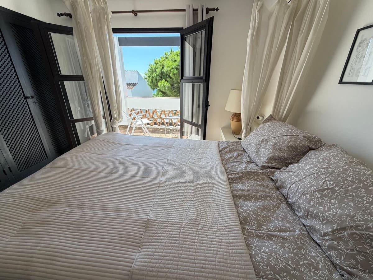 1 sypialnia Apartament do wynajęcia w Mijas z basenem garażem - 1 800 € (Ref: 10073085)