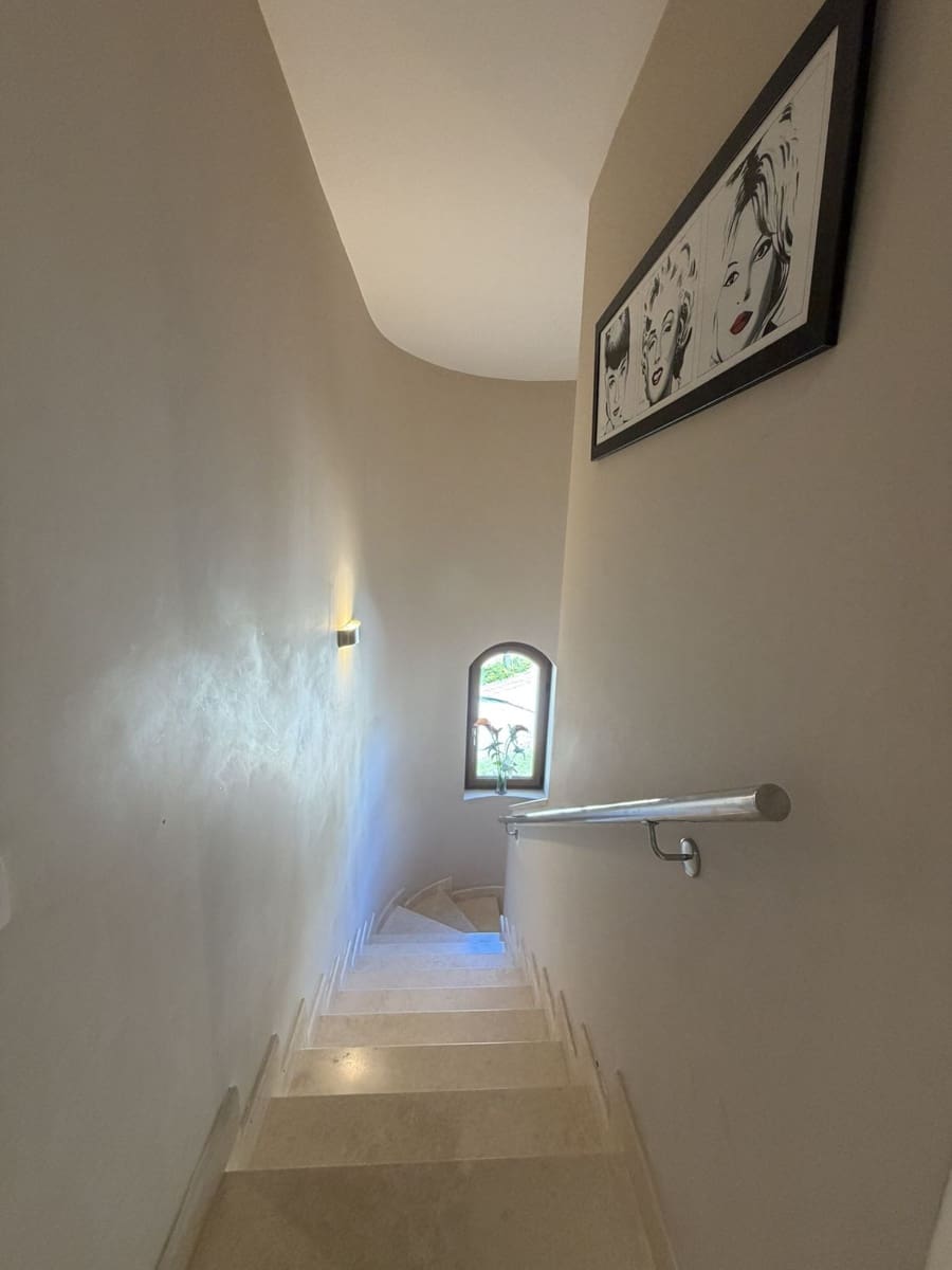 3 quarto Casa em Banda para venda em El Paraiso com piscina garagem - 745 000 € (Ref: 10120605)