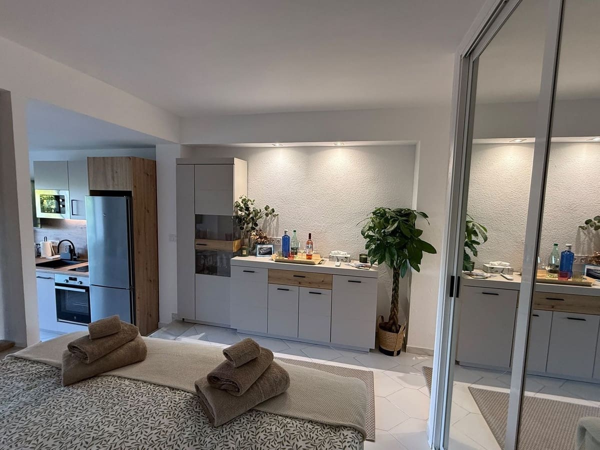1 soveværelse Studio til salg i Malaga by med swimmingpool garage - € 306.000 (Ref: 10138877)