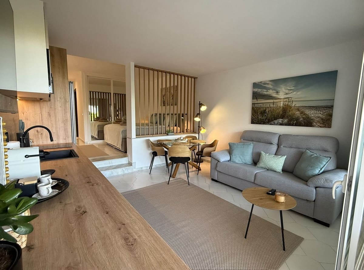1 soveværelse Studio til salg i Malaga by med swimmingpool garage - € 306.000 (Ref: 10138877)