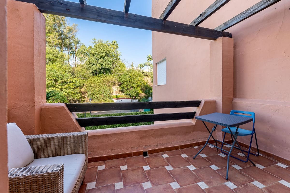 2 sovrum Lägenhet till salu i Guadalmina med pool garage - 630 000 € (Ref: 10154265)