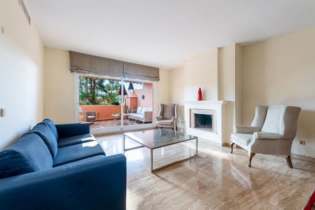 2 sovrum Lägenhet till salu i Guadalmina Baja, Marbella med pool garage - 630 000 € (Ref: 10154265)