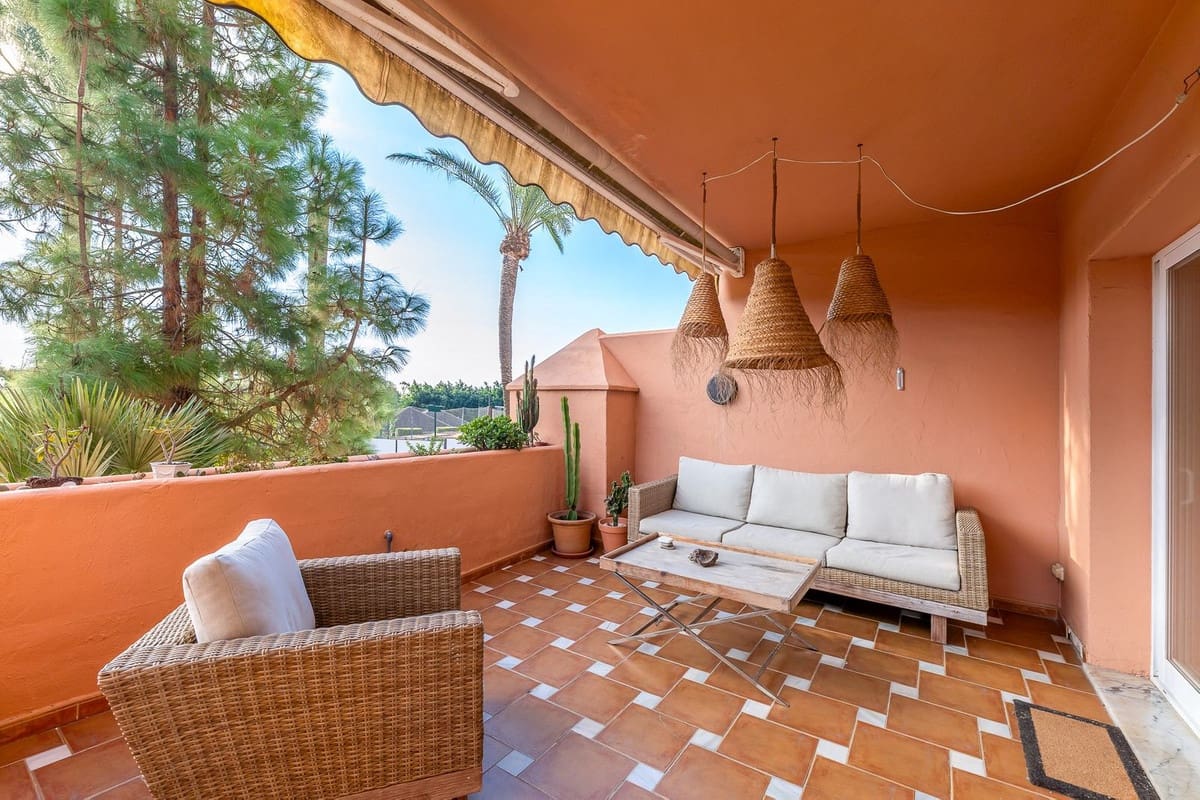 2 sovrum Lägenhet till salu i Guadalmina med pool garage - 630 000 € (Ref: 10154265)