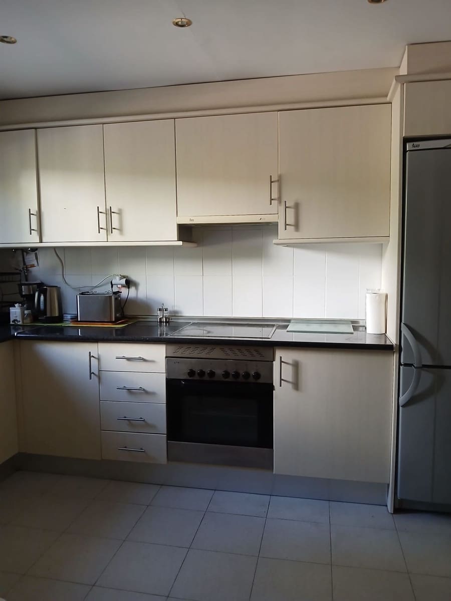 3 soverom Hus til leie i Bel-Air med svømmebasseng garasje - € 2 500 (Ref: 10156860)