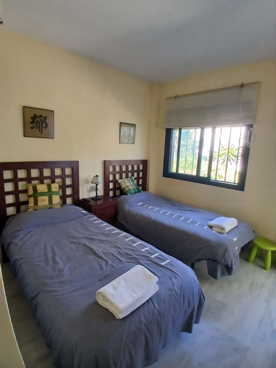 3 soverom Hus til leie i Bel-Air med svømmebasseng garasje - € 2 500 (Ref: 10156860)
