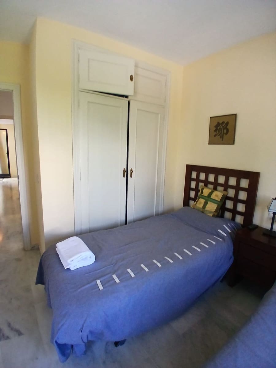3 soverom Hus til leie i Bel-Air med svømmebasseng garasje - € 2 500 (Ref: 10156860)