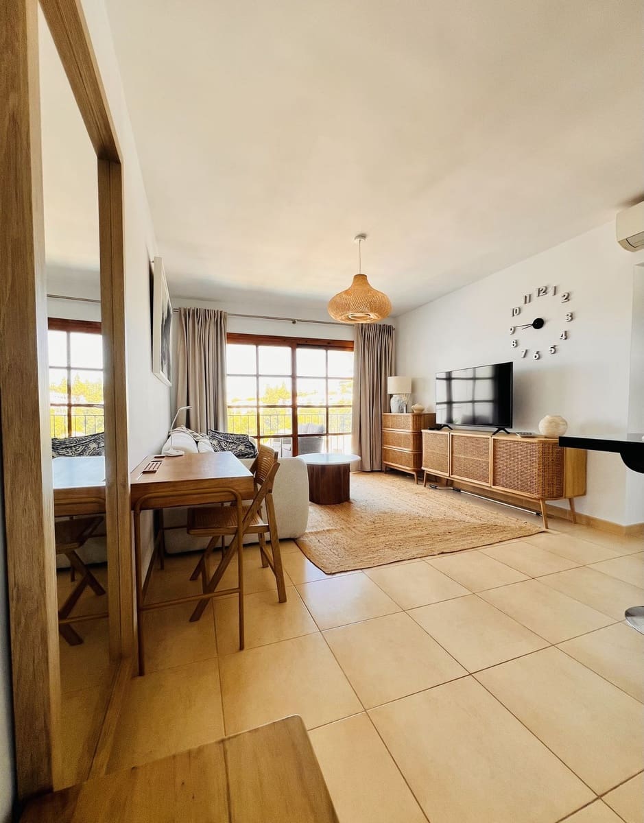 2 soveværelse Penthouse til leje i Mijas med swimmingpool - € 1.650 (Ref: 10165487)