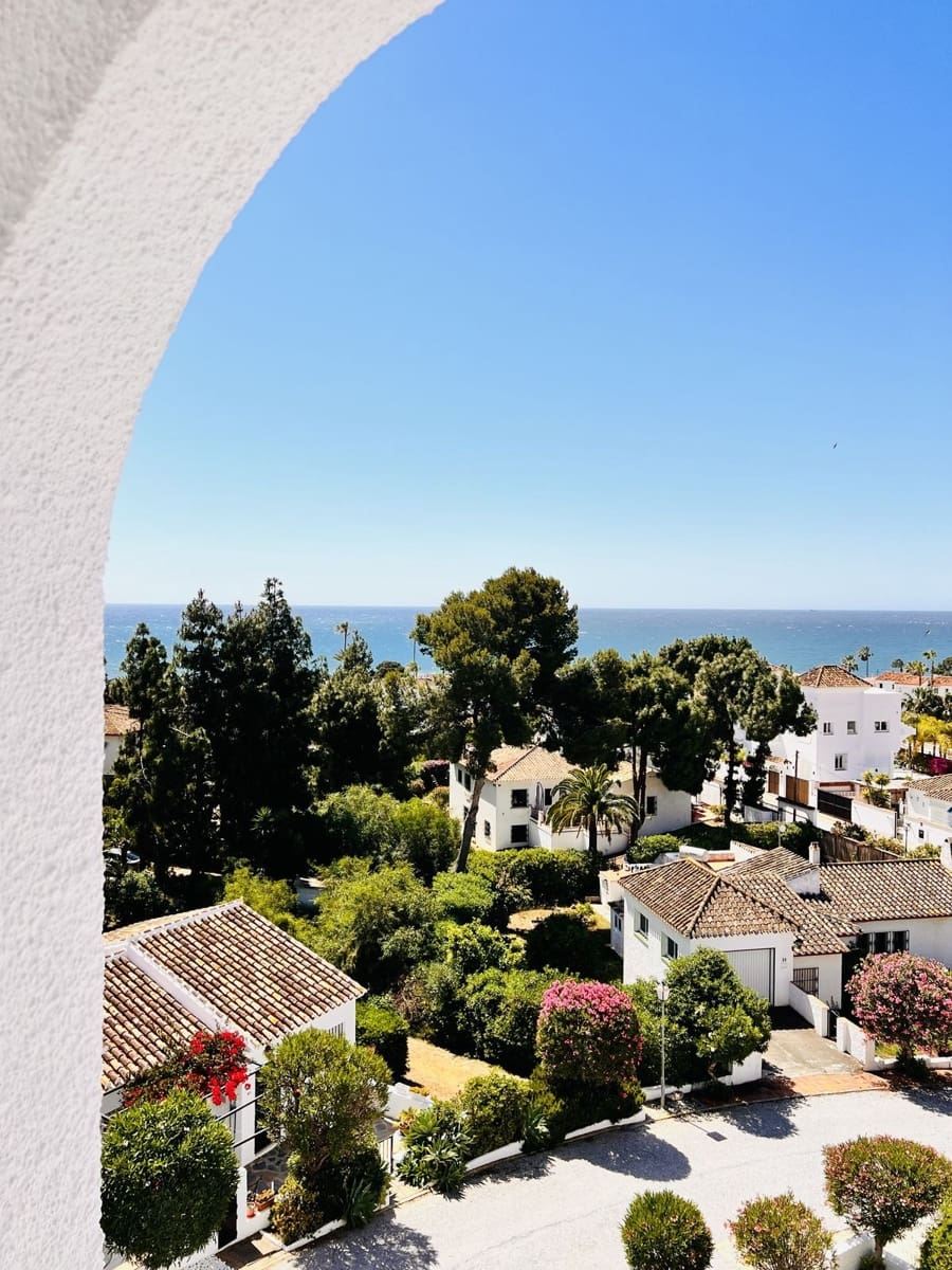 2 soveværelse Penthouse til leje i Mijas med swimmingpool - € 1.650 (Ref: 10165487)