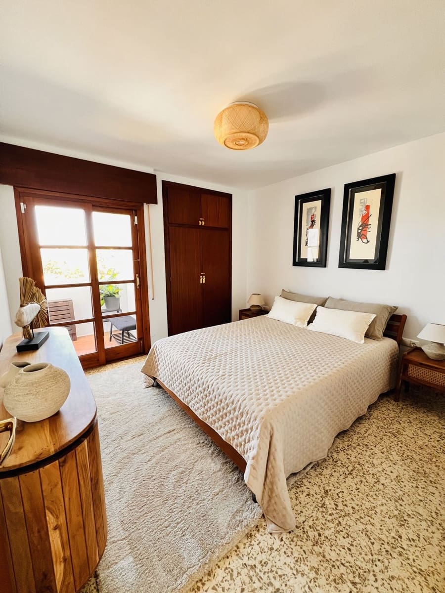 2 soveværelse Penthouse til leje i Mijas med swimmingpool - € 1.650 (Ref: 10165487)