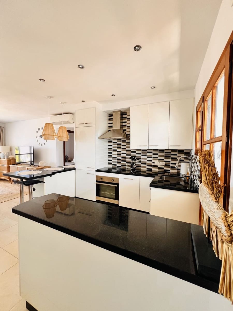 2 soveværelse Penthouse til leje i Mijas med swimmingpool - € 1.650 (Ref: 10165487)