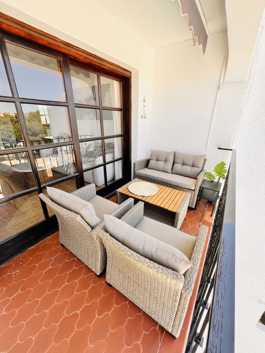 2 soveværelse Penthouse til leje i Mijas med swimmingpool - € 1.650 (Ref: 10165487)