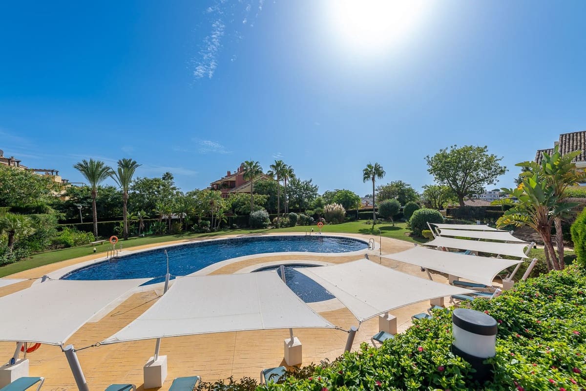 4 chambre Appartement à vendre à Cancelada avec piscine garage - 1 595 000 € (Ref: 10177320)