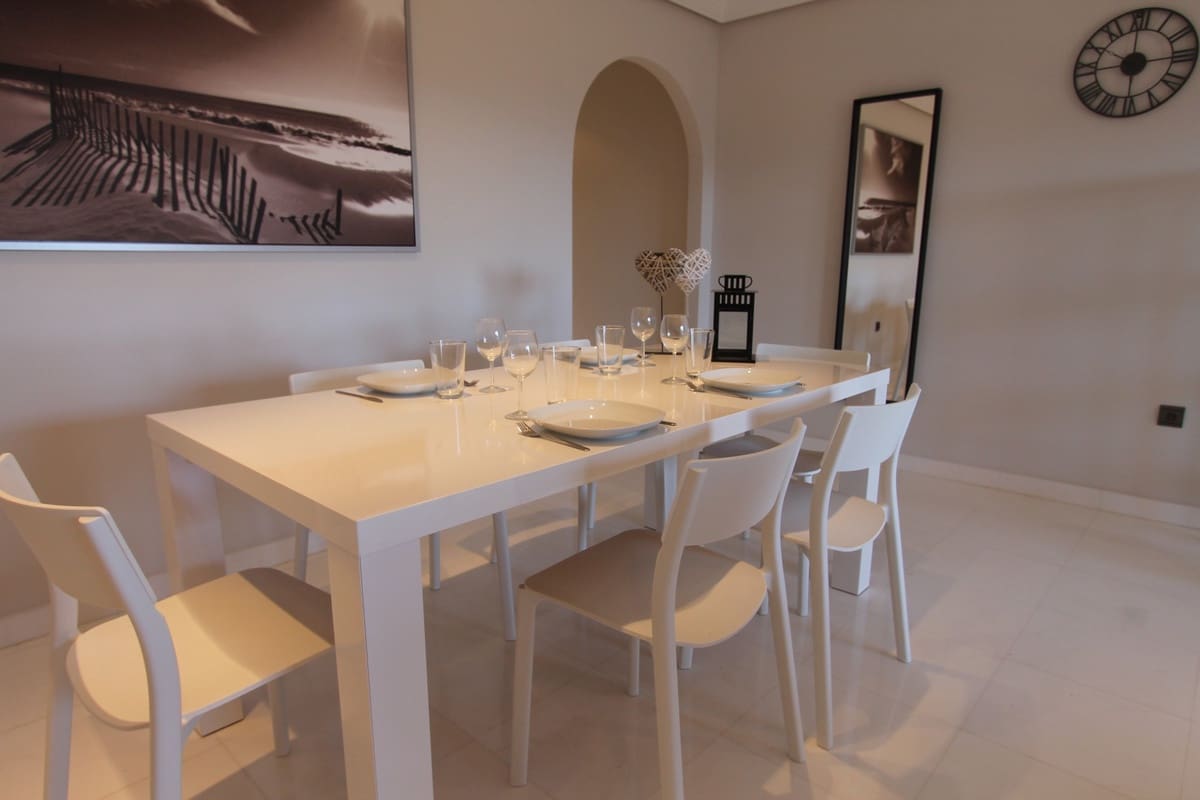 Apartamento de 2 habitaciones en Bahia de Casares en alquiler con piscina garaje - 1.350 € (Ref: 10179668)
