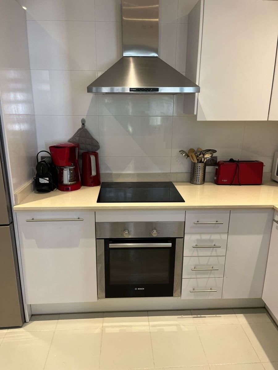 Apartamento de 2 habitaciones en Bahia de Casares en alquiler con piscina garaje - 1.350 € (Ref: 10179668)