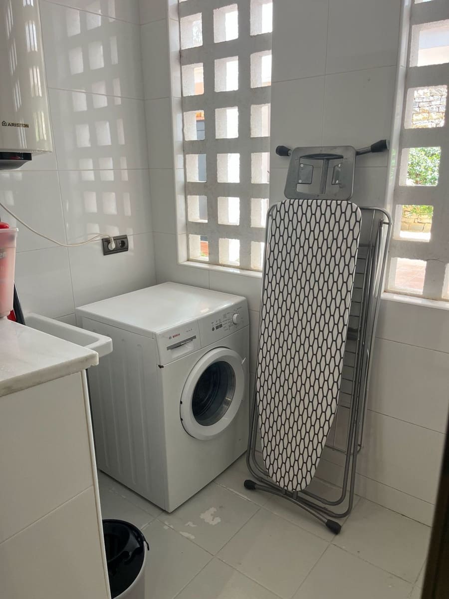 Apartamento de 2 habitaciones en Bahia de Casares en alquiler con piscina garaje - 1.350 € (Ref: 10179668)