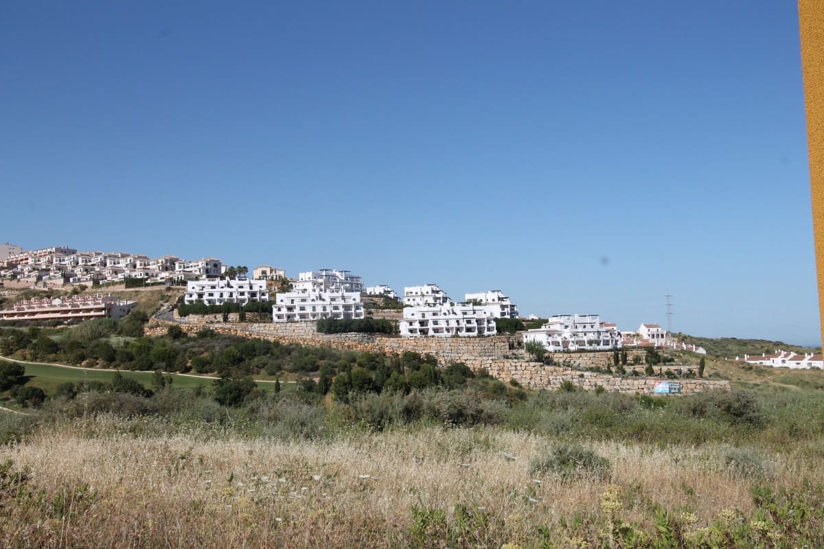 Apartamento de 2 habitaciones en Bahia de Casares en alquiler con piscina garaje - 1.350 € (Ref: 10179668)