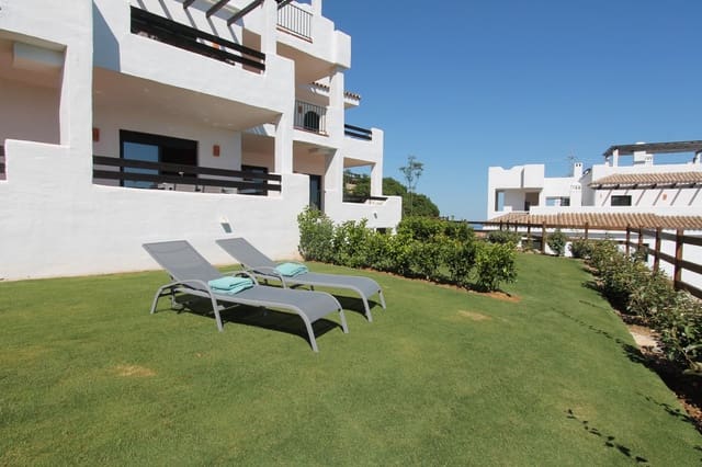 Apartamento de 2 habitaciones en Bahia de Casares, Casares en alquiler con piscina garaje - 1.350 € (Ref: 10179668)