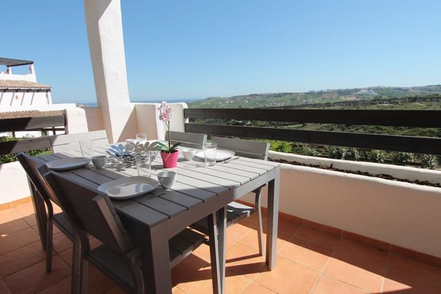 Apartamento de 2 habitaciones en Bahia de Casares, Casares en alquiler con piscina garaje - 1.350 € (Ref: 10179668)