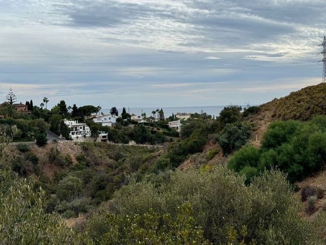 Terreno para Construção para venda em El Rosario, Marbella - 549 000 € (Ref: 8572673)