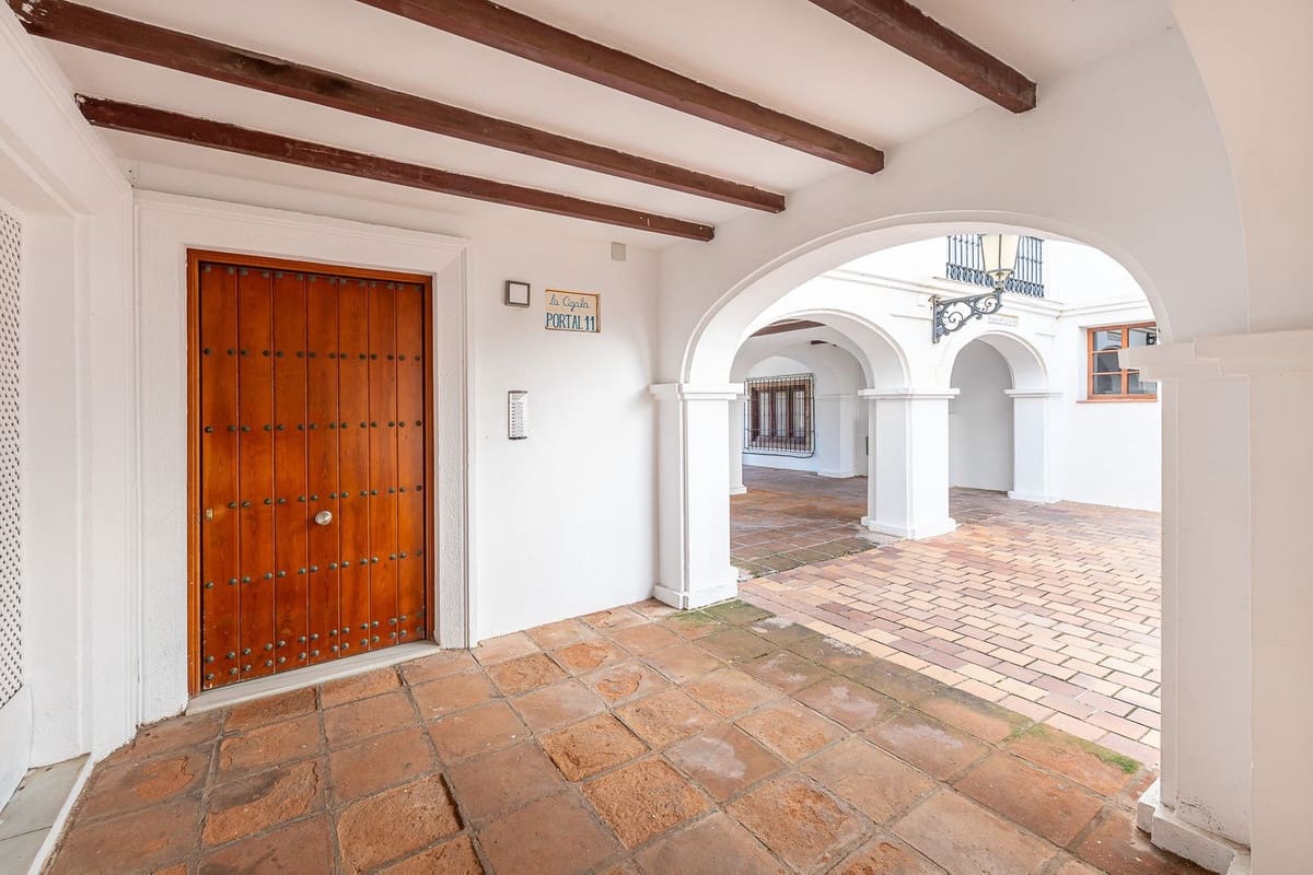 1 sovrum Takvåning till salu i La Duquesa / Puerto de la Duquesa - 264 900 € (Ref: 9891176)
