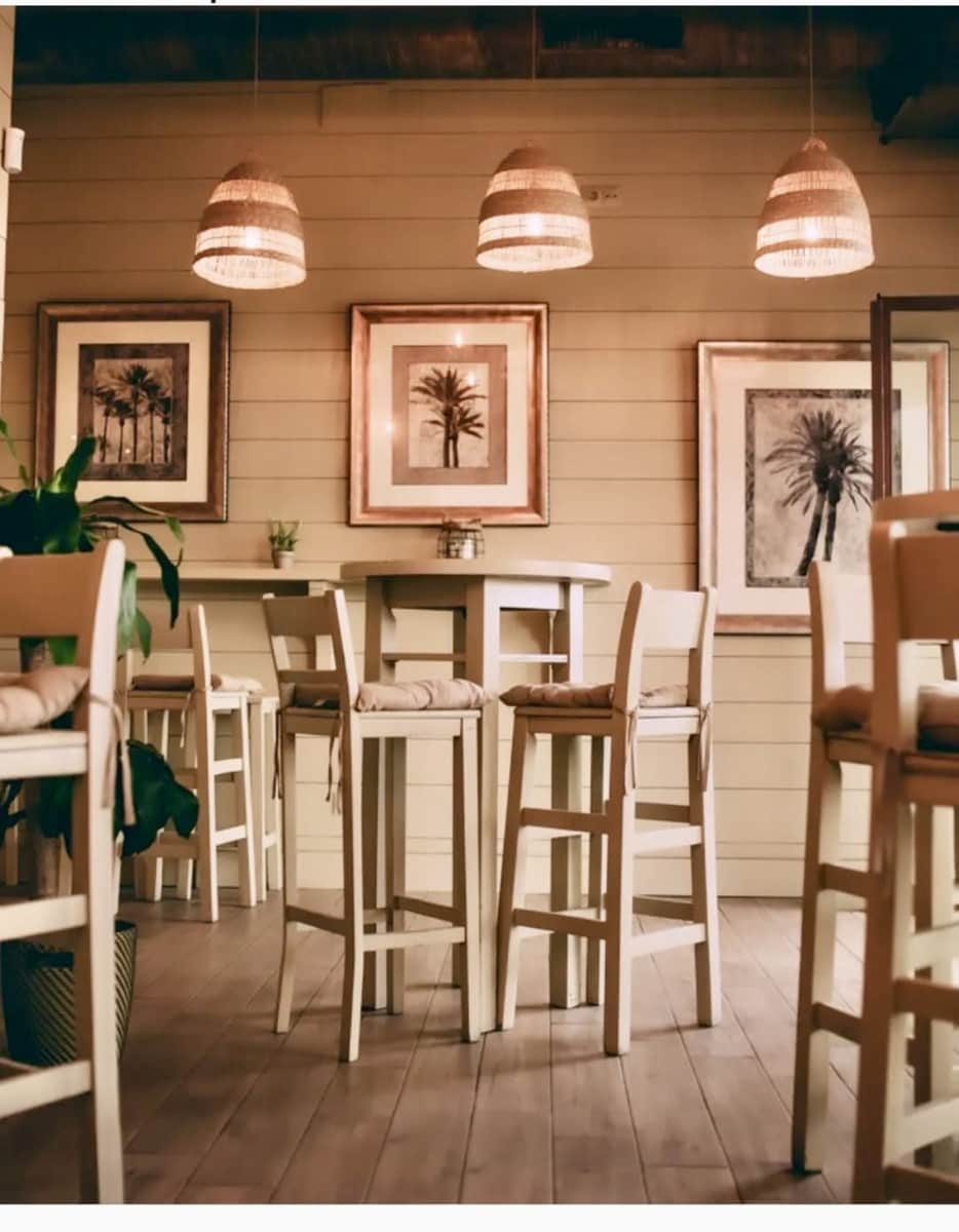 Restaurant/Bar for sale in Estepona - € 240,000 (Ref: 9891177)