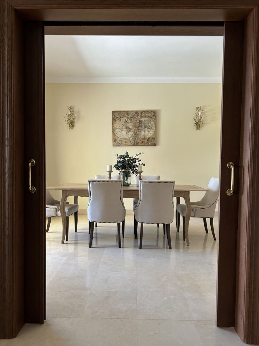5 quarto Moradia para arrendar em Marbella com piscina garagem - 9 500 € (Ref: 9891178)