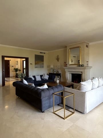 5 bedroom Villa for rent in Marbella with pool garage - € 9,500 (Ref: 9891178)