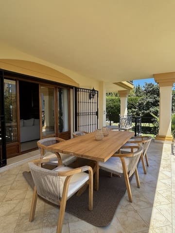 5 bedroom Villa for rent in Marbella with pool garage - € 9,500 (Ref: 9891178)