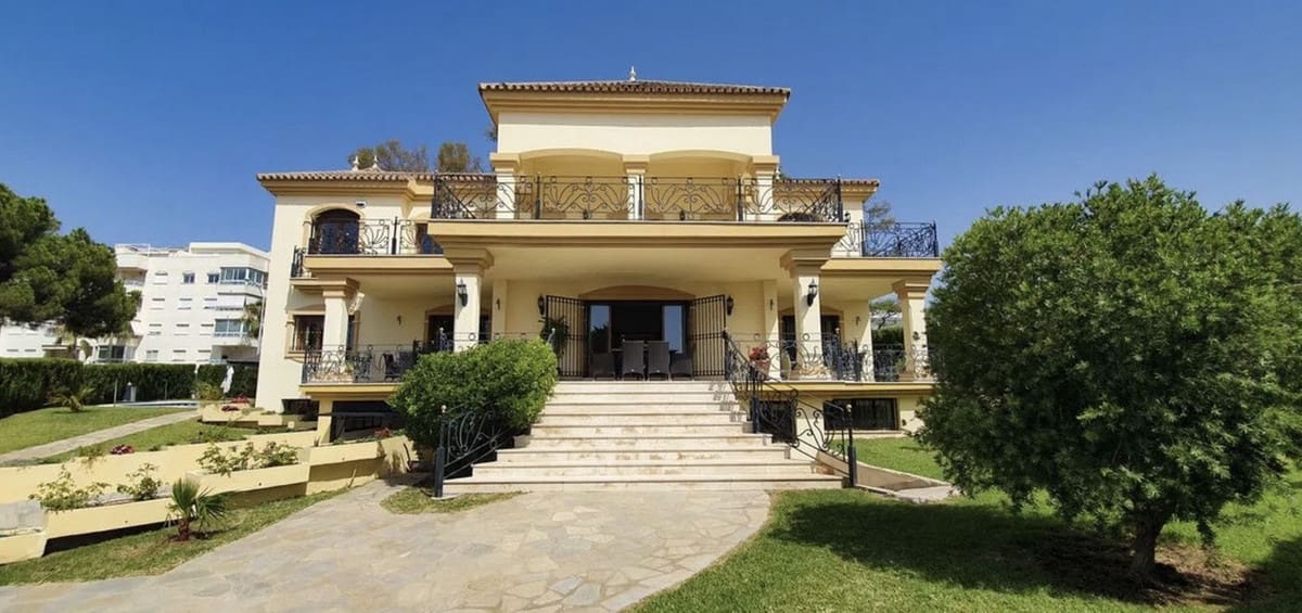 5 quarto Moradia para arrendar em Marbella com piscina garagem - 9 500 € (Ref: 9891178)