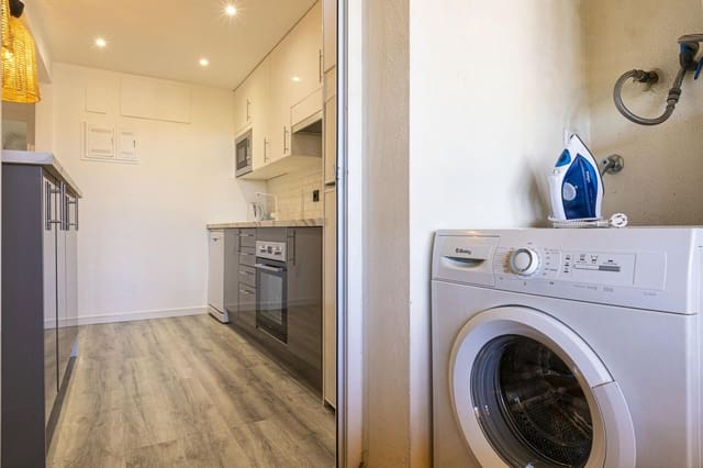 2 chambre Appartement à vendre à Nueva Andalucia, Marbella avec piscine garage - 514 856 € (Ref: 9891183)