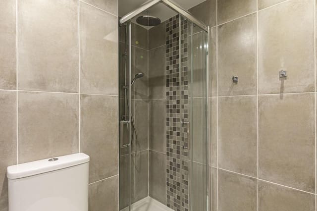 2 chambre Appartement à vendre à Nueva Andalucia, Marbella avec piscine garage - 514 856 € (Ref: 9891183)