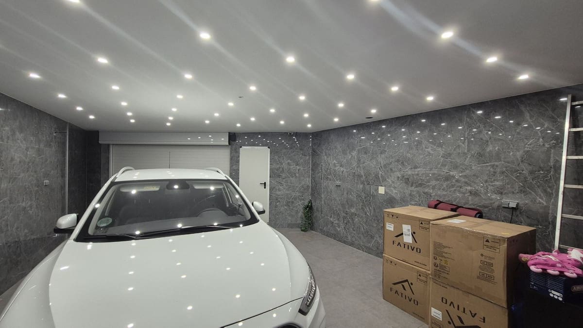 4 sypialnia Dom na sprzedaż w La Reserva z basenem garażem - 675 000 € (Ref: 9891186)