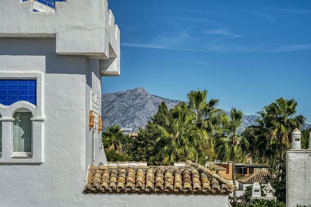 4 sypialnia Apartament na sprzedaż w Guadalmina Baja, Marbella z basenem garażem - 1 575 000 € (Ref: 9891187)