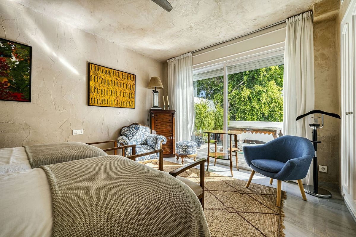 4 sypialnia Apartament na sprzedaż w Guadalmina z basenem garażem - 1 575 000 € (Ref: 9891187)