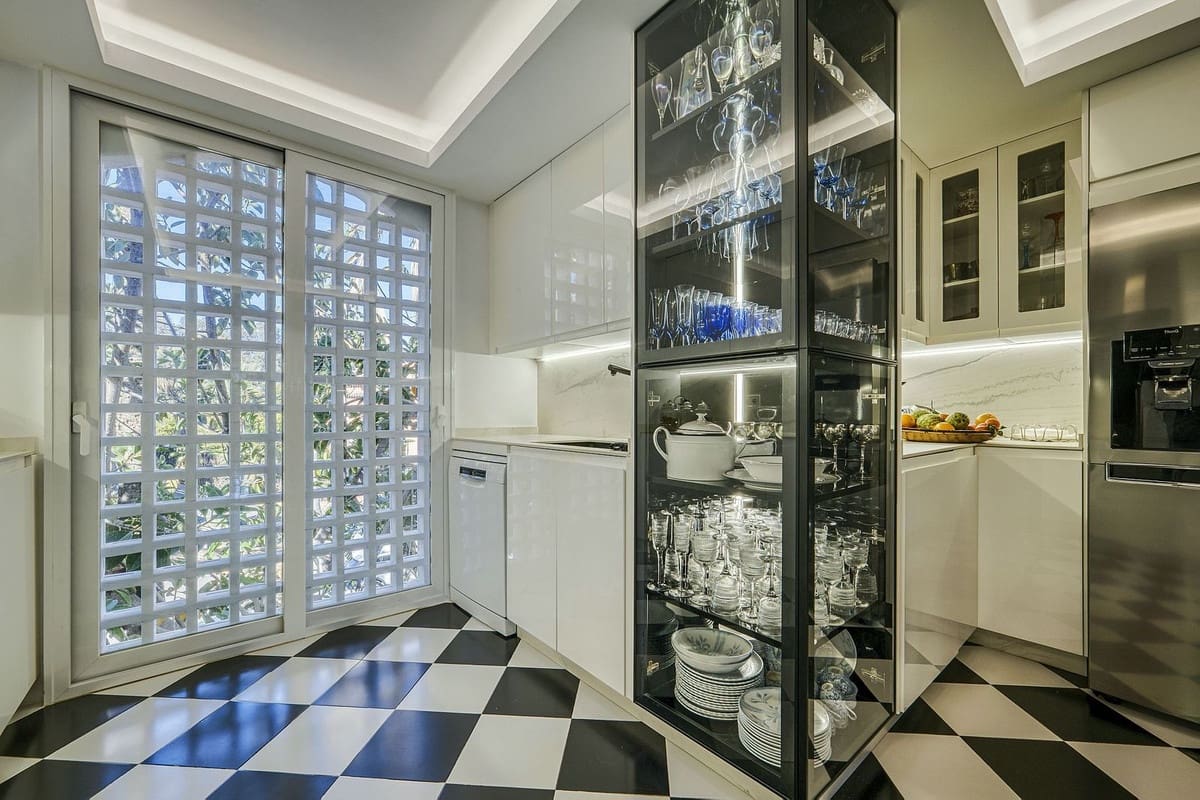 4 camera da letto Appartamento in vendita in Guadalmina con piscina garage - 1.575.000 € (Rif: 9891187)