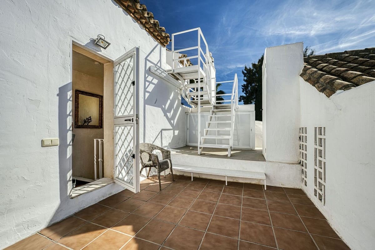 4 camera da letto Appartamento in vendita in Guadalmina con piscina garage - 1.575.000 € (Rif: 9891187)