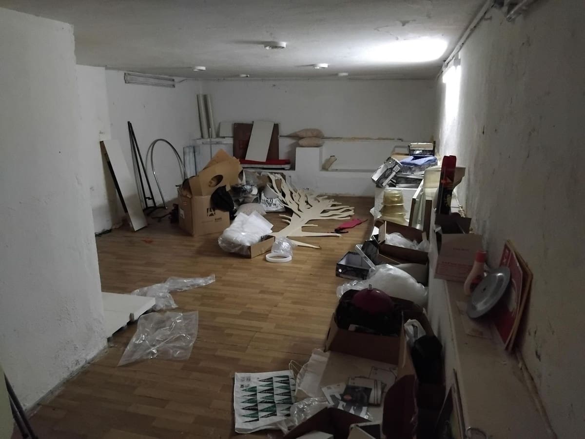 6 bedroom Commercial for sale in Marbella - € 2,100,000 (Ref: 9891189)
