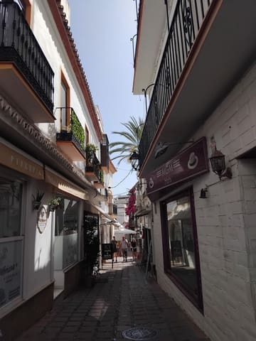 6 quarto Comercial para venda em Marbella - 2 100 000 € (Ref: 9891189)